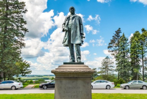 Thomas Brackett Reed Statue
